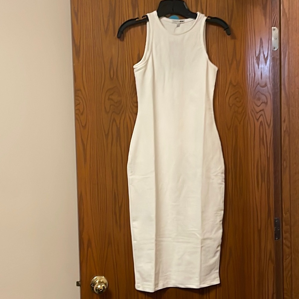 White sleeveless ribbed dress!